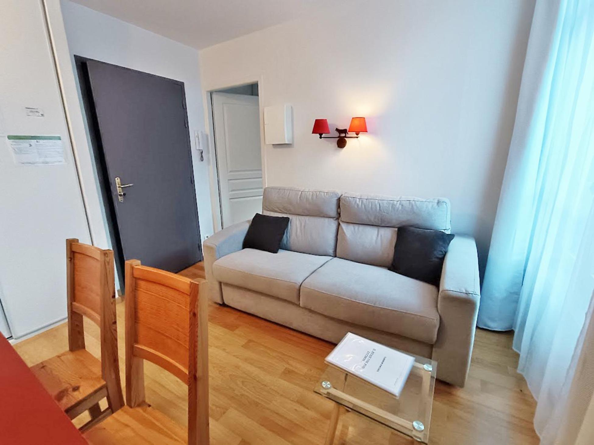 Апартаменты Il Etait Une Fois Luchon, T2, Centre Luchon, Wifi, Casier A Skis, Ascenseur, 4 Personnes Bagneres-de-Luchon Экстерьер фото